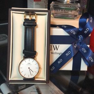Daniel Wellington Classic Sheffield 28mm